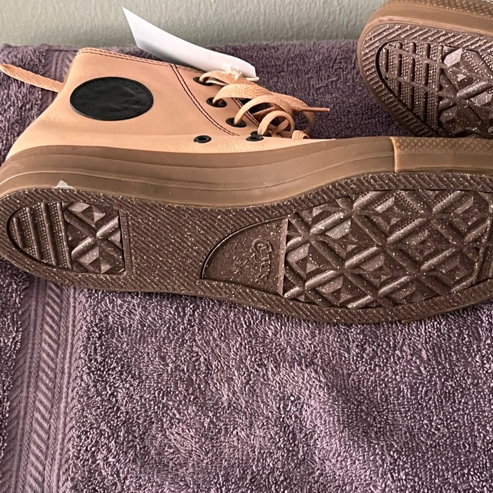 Customized All Star Converse with Jeffrey embroidered on the back. - Picture 5 of 5